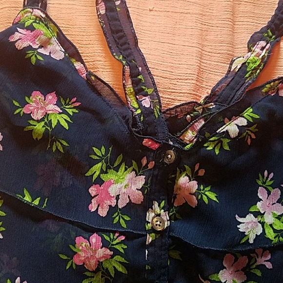Hollister cross-back floral tank top - Picture 2 of 3